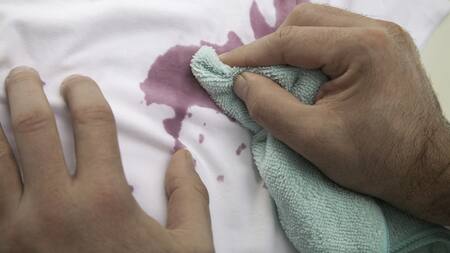 Vino, mancha, bebida. Foto: X