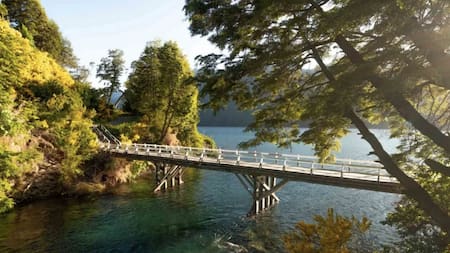 Ruta de los Siete Lagos - Neuquén y Río Negro. Foto NA.