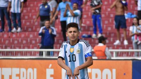 Diablito Echeverri en el Sudamericano Sub 17. Foto: @Argentina.