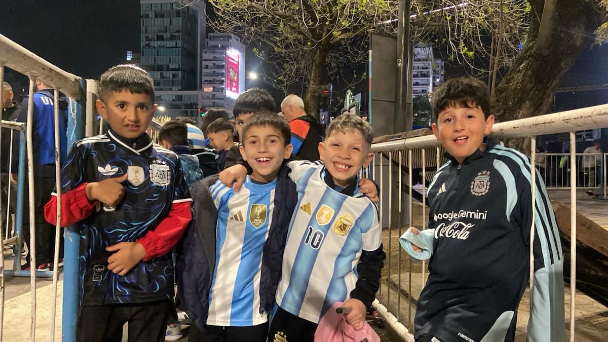 350 chicos y chicas de Merlo vieron a la Selección Argentina