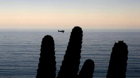 Océano Pacífico en Pacific Palisades, California. Foto: EFE.