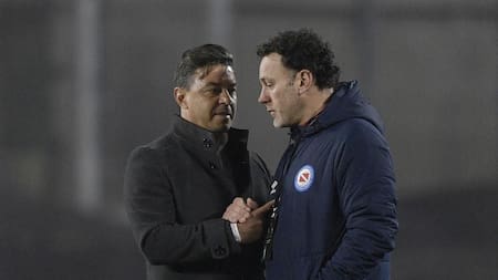 Marcelo Gallardo, River Plate y Gabriel Milito, Argentinos Juniors. Reuters.