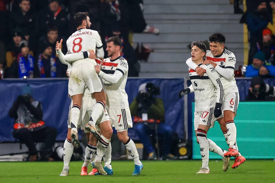 Alejandro Garnacho y Lisandro Martínez, Manchester United. Foto: EFE