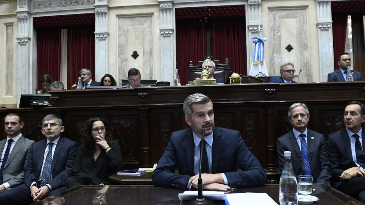El Jefe de Gabinete Marcos Peña expone en el Senado, NA