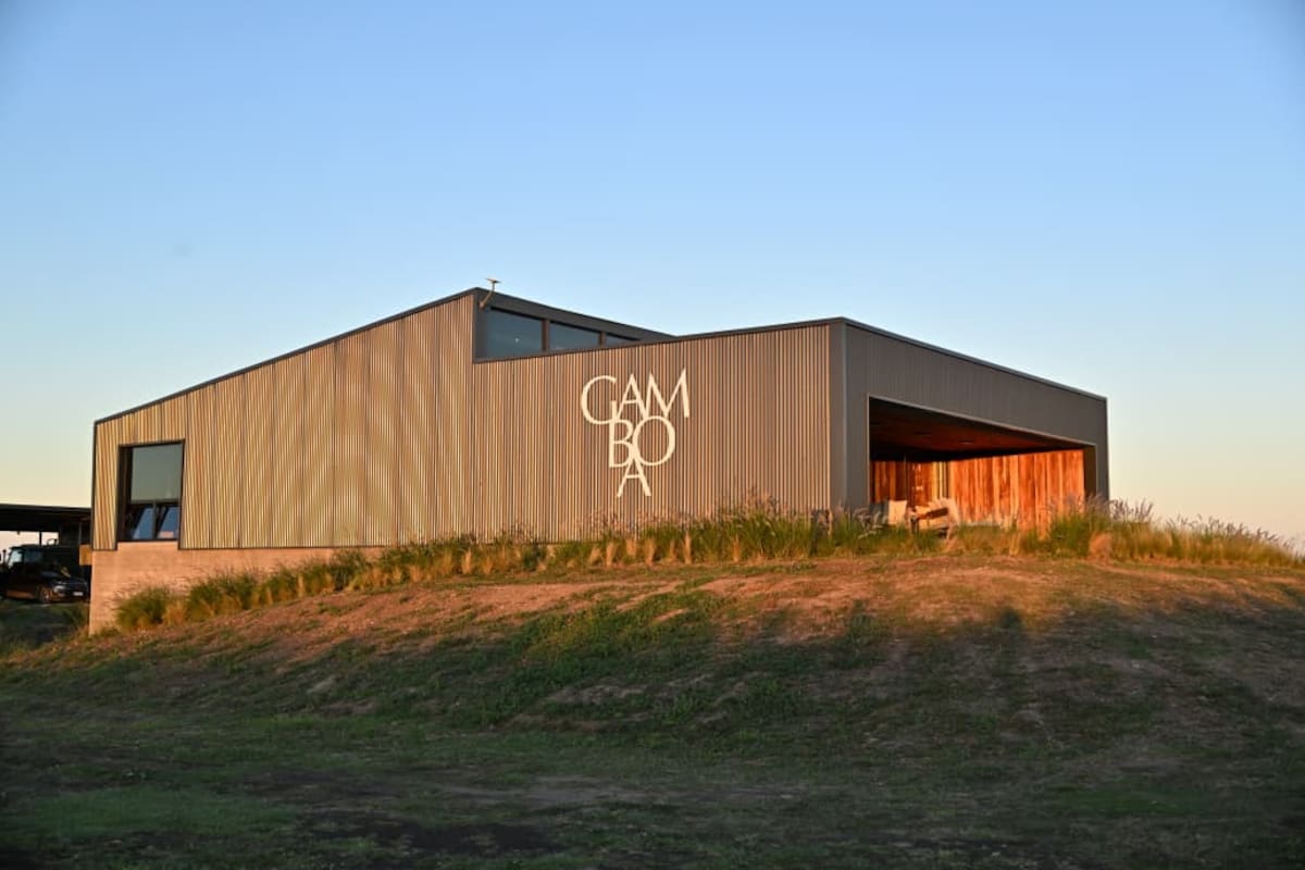 "Bodega Gamboa" expande el mapa vitivinícola de la provincia de Buenos Aires.