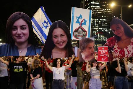 Protesta exigiendo la liberación inmediata de los rehenes en Israel. Foto: Reuters