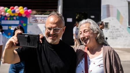 Valenzuela repite podio entre los intendentes mejor valorados del Conurbano