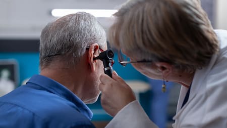 Otitis de verano: por qué incrementa en esta temporada y cómo se puede evitar, según médicos