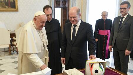 Encuentro entre el papa Francisco y Scholz. Foto: EFE