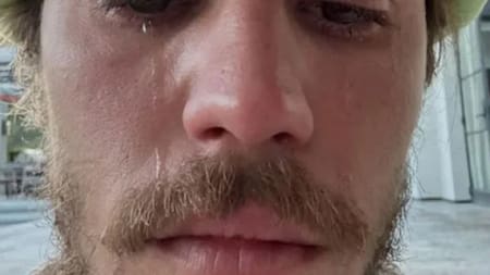 Justin Bieber se mostró llorando. Foto: Instagram.