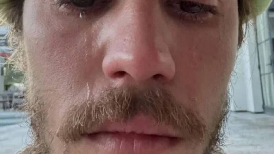 Justin Bieber se mostró llorando. Foto: Instagram.