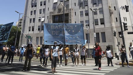 Barrios de pie, corte en avenida 9 de julio, NA