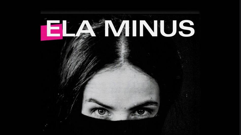 Ela Minus: La artista techno-pop revelación de Latinoamérica