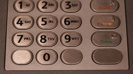 Los cajeros automáticos tendrán nuevos estándares de accesibilidad. Foto: Unsplash.