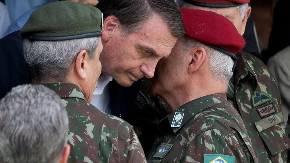 Detienen en España a militar de comitiva de Bolsonaro con 39 kg. de cocaína