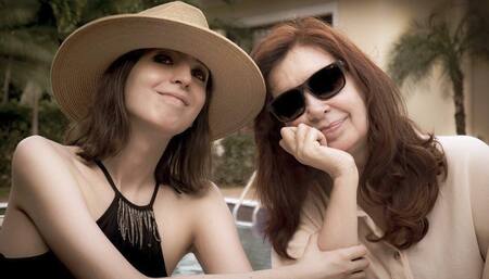 Florencia Kirchner junto a Cristina. Foto: NA.