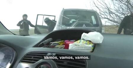 Equipo de CNN atacado por soldados rusos