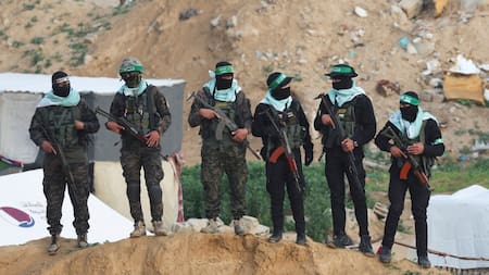 Milicianos del grupo terrorista Hamás. Foto: Reuters/Ramadan Abed