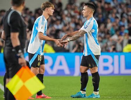 Nico Paz en la Selección Argentina. Foto: Instagram @nicopaz1o