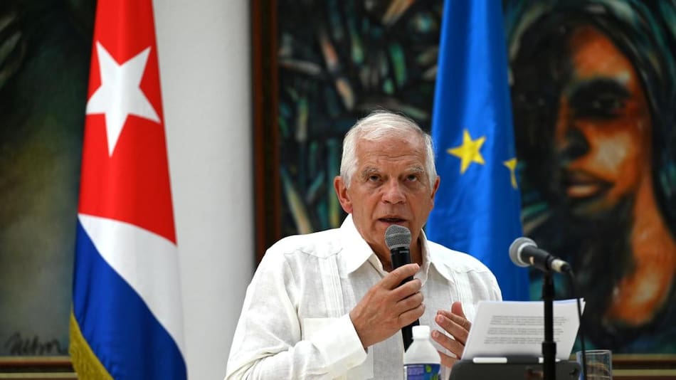 Josep Borrell durante su primera visita a Cuba. Foto: EFE.