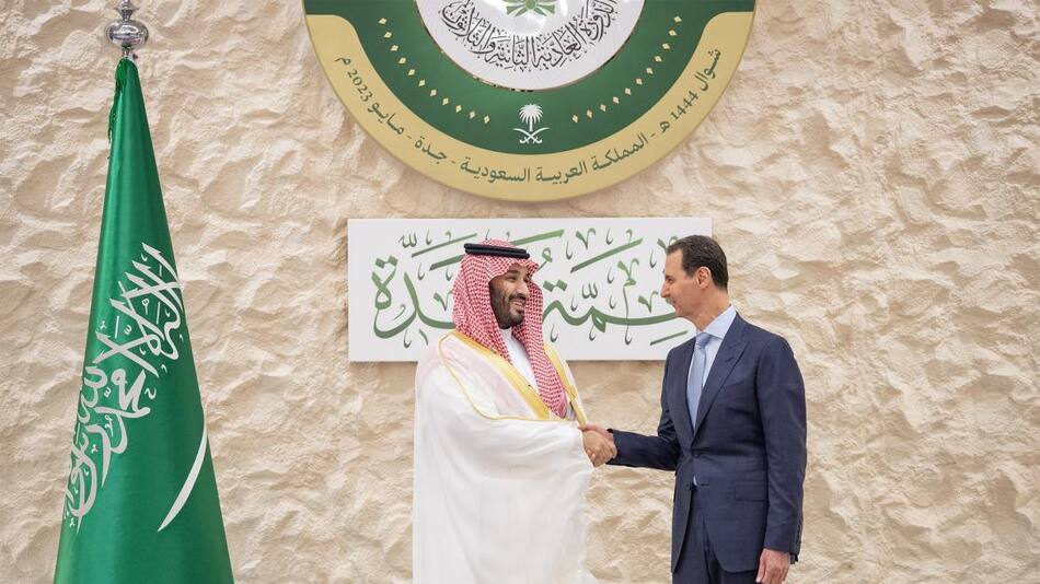 El príncipe heredero saudí, Mohammed bin Salman recibió al presidente sirio, Bashar al-Assad. Foto: EFE.