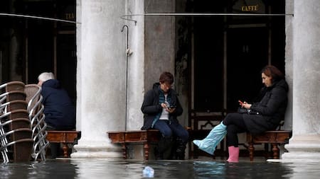 Venecia se inunda por tercera vez en una semana, REUTERS