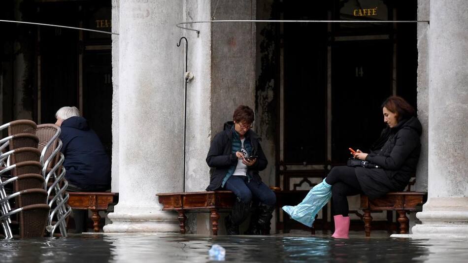 Venecia se inunda por tercera vez en una semana, REUTERS