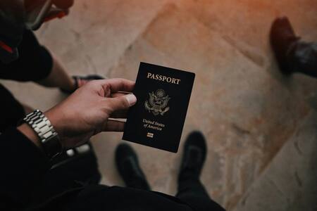 Pasaporte de Estados Unidos. Foto: Unsplash.
