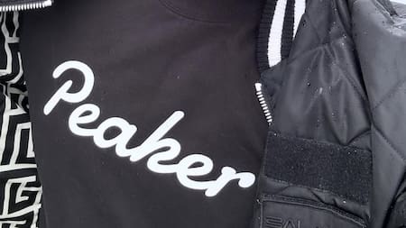 Sam Heughan de Outlander con su organización "My Peak Challenge". Foto: Instagram.