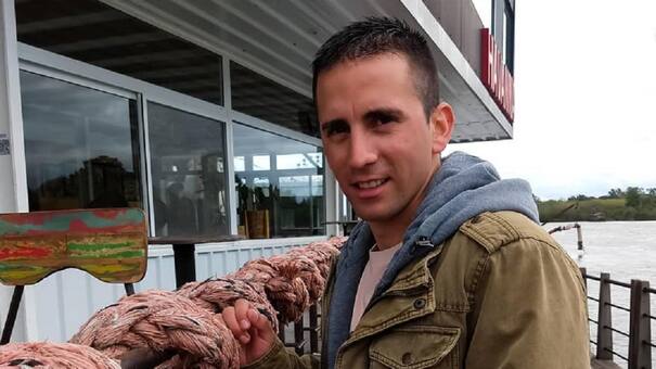 A ocho meses de su detención, la esposa del gendarme argentino en Venezuela denunció que solo recibió “silencio”