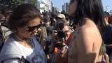 Tras polémica topless en Necochea, se realiza un "tetazo" en el Obelisco
