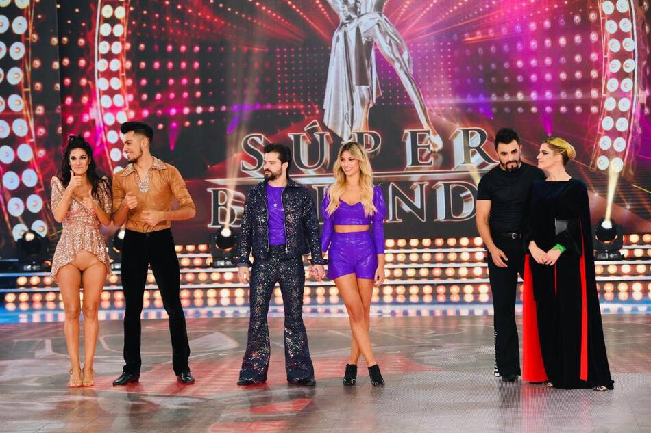 Sentenciados para eliminación de música disco: Felipe Colombo, Stefi Roitman, Leticia Bredice y Silvina Escudero