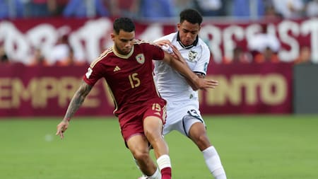 Venezuela y Bolivia son las selecciones que más se juegan en estas Eliminatorias. Foto: EFE/Ronald Peña