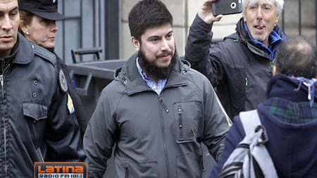 Leandro Báez, hijo de Lázaro, Radio Latina