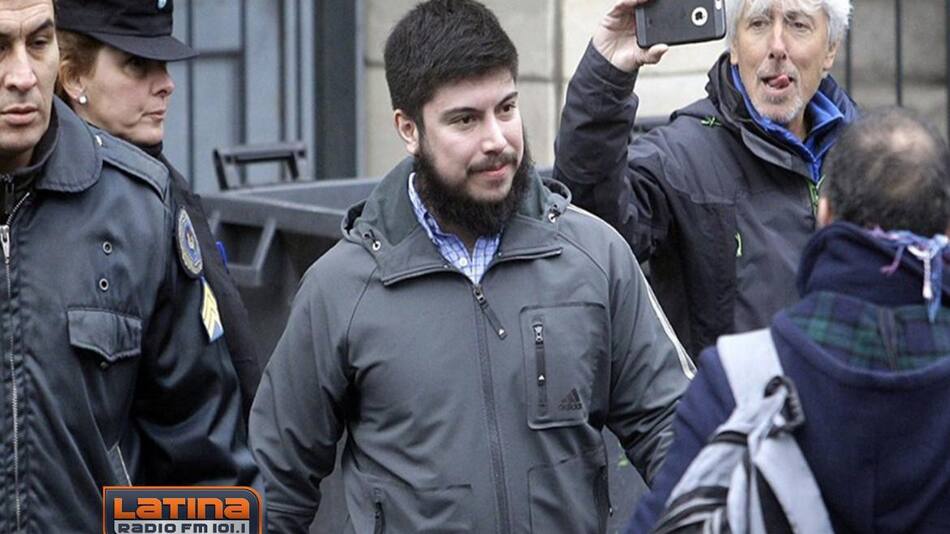 Leandro Báez, hijo de Lázaro, Radio Latina