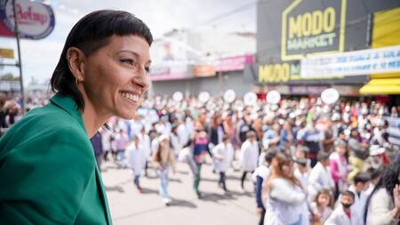 Mayra Mendoza en el 73º aniversario de San Francisco Solano. Foto: prensa municipalidad de Quilmes.
