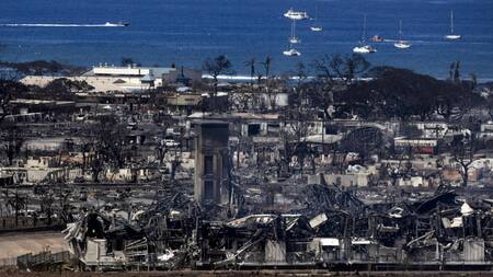 Los incendios dejaron en ruinas la ciudad de Lahaina, Hawái. Foto: EFE.