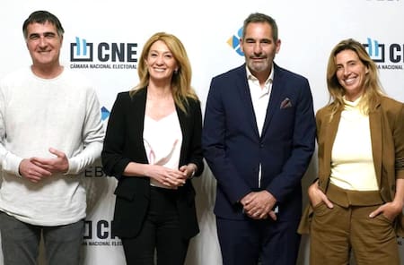Antonio Laje, Erica Fontana, Pablo Vigna y Luciana Geuna. Foto: Cámara Nacional Electoral.