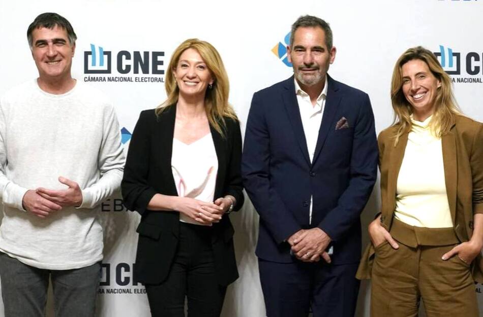 Antonio Laje, Erica Fontana, Pablo Vigna y Luciana Geuna. Foto: Cámara Nacional Electoral.