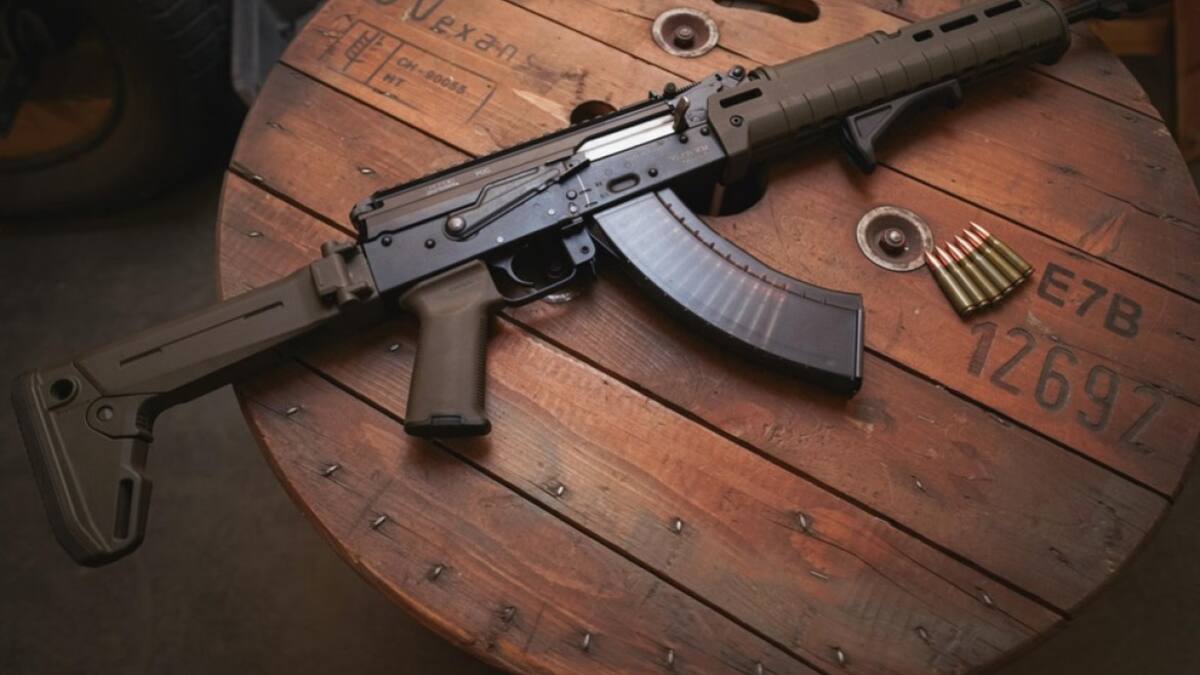 Fusil Kaláshnikov.