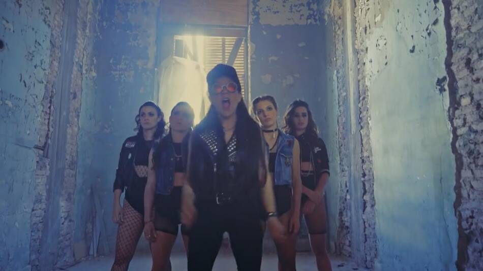 "Paren de matarnos" , el nuevo video del tema de Miss Bolivia junto a famosas