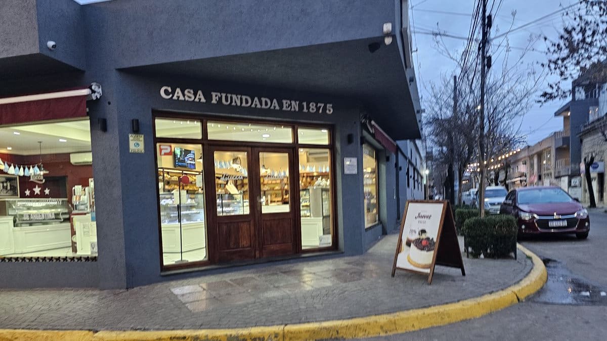 La panadería más antigua de Argentina queda en Luján: abrió en 1875, sobrevivió a crisis históricas y todavía la atiende la misma familia