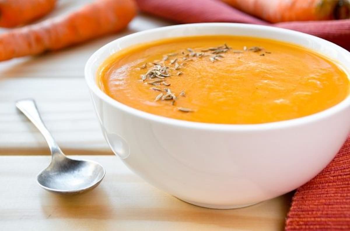 Como cuidar la panza de los perros: con sopa de zanahoria