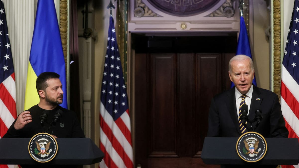Volodimir Zelenski y Joe Biden mantuvieron una conversación telefónica. Foto: Reuters
