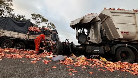 Accidente en Ruta 9: una persona murió y otra resultó con heridas de gravedad tras un choque entre camiones