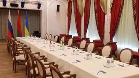 Conflicto entre Rusia y Ucrania, mesa de negociaciones, Reuters