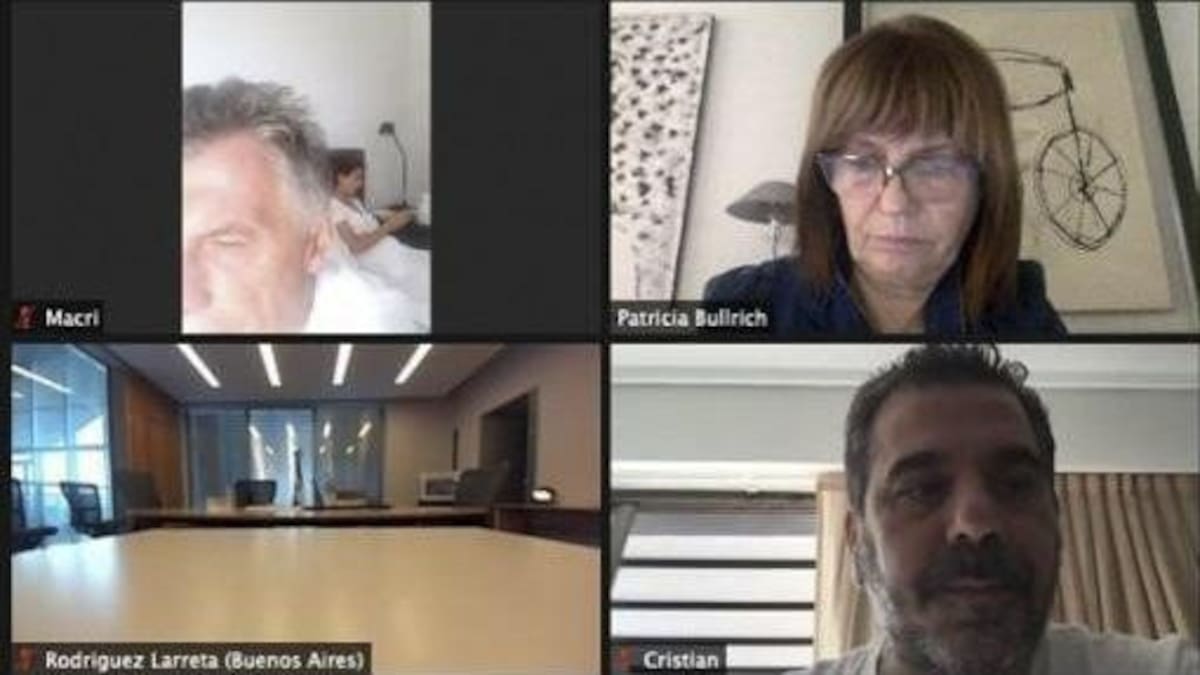 Zoom juntos por el cambio, blooper de Macri