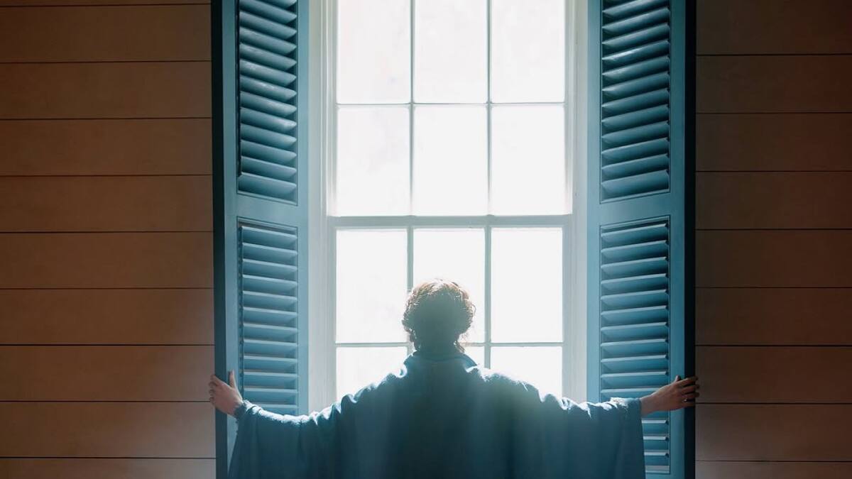 Claire Fraser sobrevivió al disparo. Foto: Starz