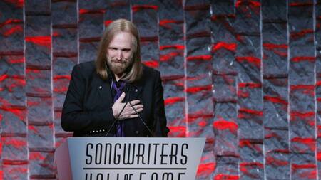 Tom Petty sufrió un ataque de corazón, está entre la vida y la muerte
