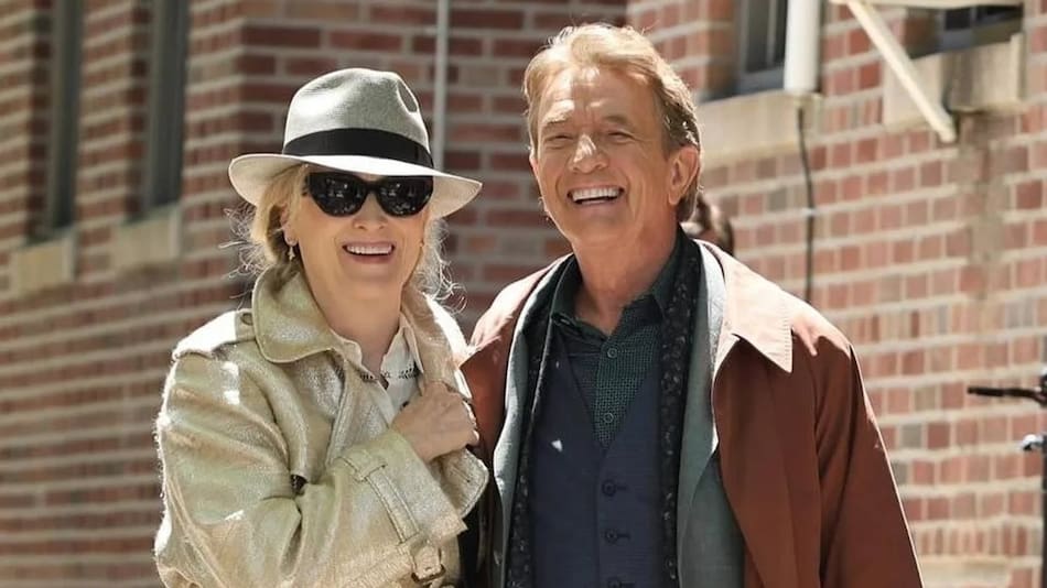 Meryl Streep y Martin Short, a los besos en el set de "Only Murders In The Building". Foto: NA/redes